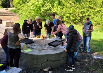 Natur Pur Fortbildung Wildkräuter und Salbenküche